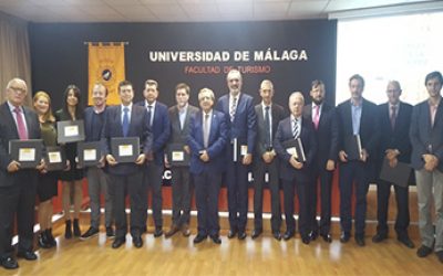 Distinción Honorífica para AEHCOS
