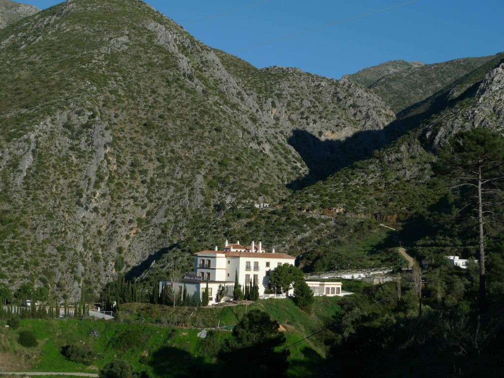 Hotel "Los Altos de Istan"