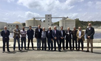 El Foro de Saneamiento visita la depuradora de Guadalmansa