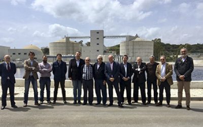 El Foro de Saneamiento visita la depuradora de Guadalmansa