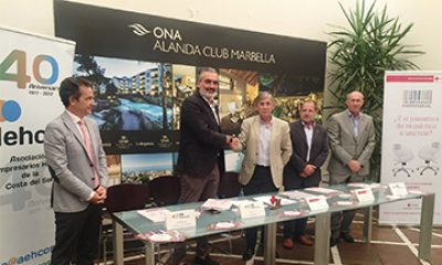 Acuerdo de colaboración entre AEHCOS y Cruz Roja Malaga